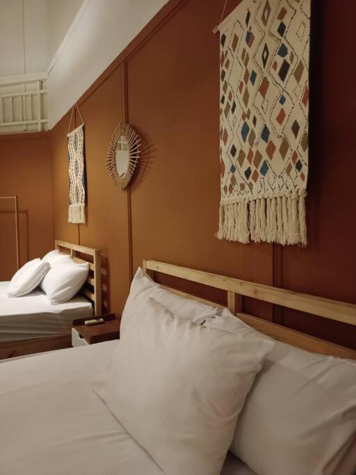 Unesco Bohemian Style Heritage House At 5br 14 Pax * George Town