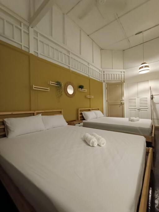 Holiday home Unesco Bohemian Style Heritage House At 5br 14 Pax George Town
